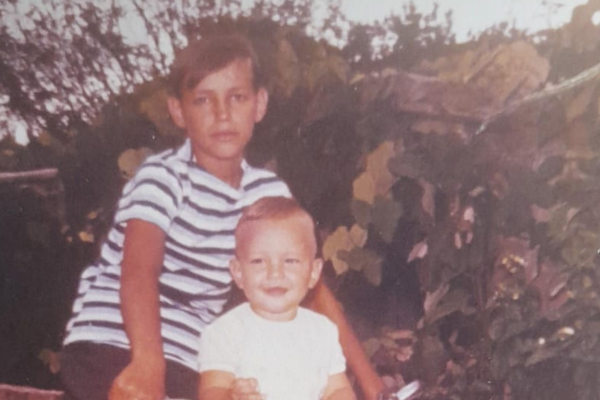 Irmãos Gerson (“Fritz”) e Antônio (“Tonho”) Feltes e suas origens